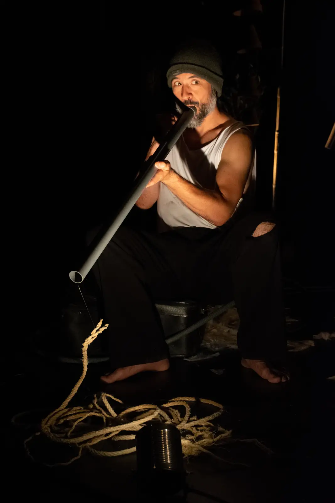 Ajnab charmeur de serpent joue de la flûte en PVC